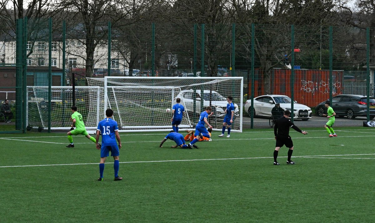 kurt liam roberts tweet media