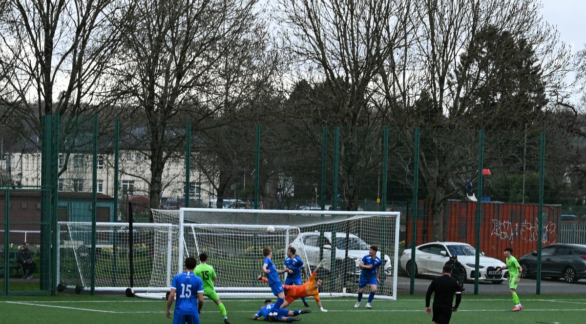 kurt liam roberts tweet media