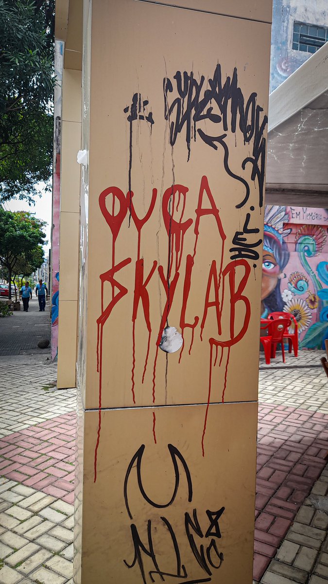 jnmarinho's tweet photo. Na entrada do espaço cultural Dr. Ruy Pereira na antiga Rua Prof. Zuza, mais conhecido como Beco do #zéreieira, reduto da boemia Natalense. https://t.co/viVa1SRTmP