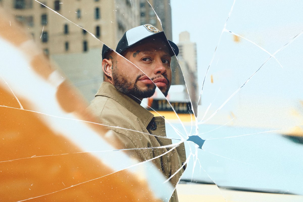 __hadrian's tweet photo. #Chabelo ya no pudo escuchar mi próximo putazo. 🥲 A QUEMARROPA disponible este viernes 31 de marzo. https://t.co/uHj0aP6xlb