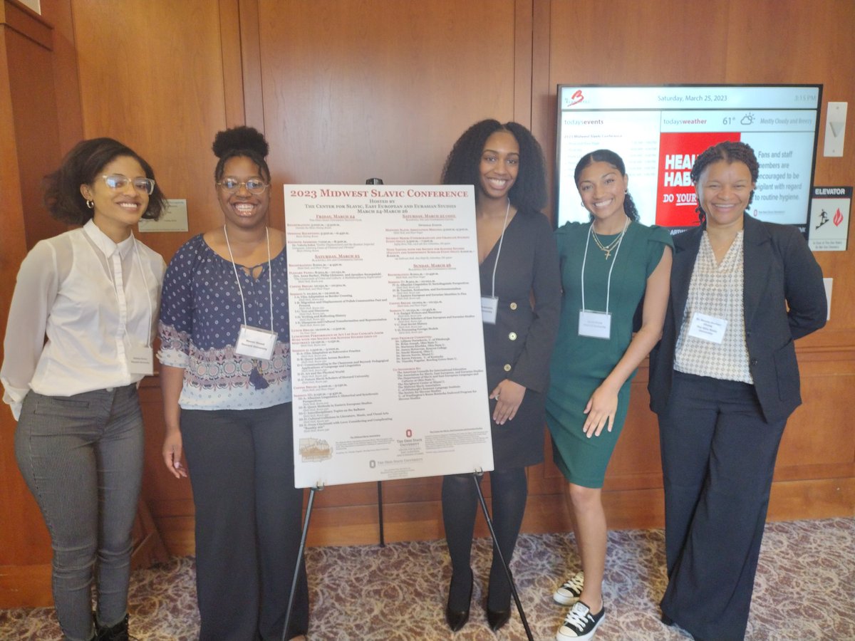 boricuaslavist's tweet photo. Community building and growing our community. Thanks to @CSEEES_OSU @slavprofsrc @KellyKCummings for your mentorship! @HU_COAS @HowardU @HowardPolitics #BISONSLAVIST https://t.co/jgVO3U0Sy9