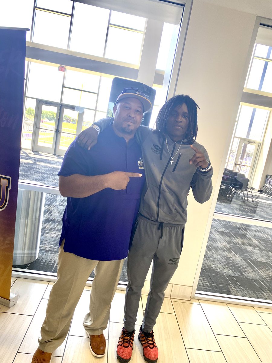 AshtonJamaal1's tweet photo. Had a amazing day visiting @PVAMU_Football junior day lookin forward to coming back! @COACHAGREEN @mooreathletics @mcdowell_bubba https://t.co/MwM91lAxRs