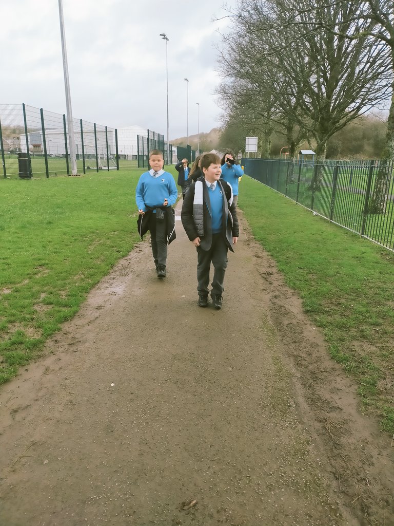 Ms_M_Israel's tweet photo. Lovely wellbeing walk and talk with 7MI to start our Friday wellbeing lesson. It's good to talk! #7MI @TonyrefailCS @tonmiddleschool https://t.co/5GhTYLfKkA
