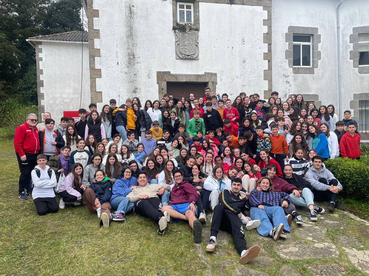 codemagijon's tweet photo. Tras tres intensos días finaliza en #Baltar la celebración de la #Prepascua del alumnado de 1º-2º-3º #ESO del #CODEMA. Una gran experiencia que nos mueve a continuar siguiendo en la vida diaria a Jesús Resucitado. #SomosCodema @cmfsantiago @mondonedoferrol @PedagogicosS @epapcmf https://t.co/WYBBI01h7S