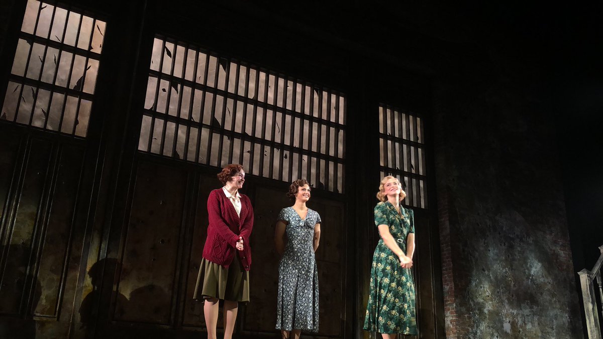 Bonnie &amp; Clyde 
25th March 2023
Matinee performance
Ensemble girls
Garrick Theatre london

<a href="/laurenzazzles/">Lauren Jones</a> <a href="/sydniehocknell/">Sydnie</a> <a href="/Chl0eSaunders/">ChloeSaunders</a>