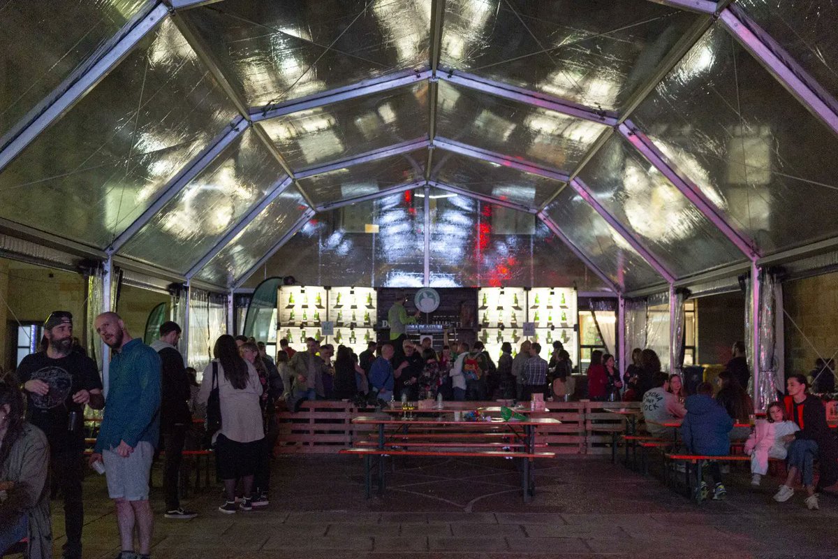 summit_cider's tweet photo. 🌕 Llegó la noche al #AsturiesCiderFestival y seguimos con nuestra gran jornada sidrera.

¿Qué es lo que más os está gustando? Os leemos. 👁️

#InternationcalCiderSummitAsturies https://t.co/bzIUZalY4M