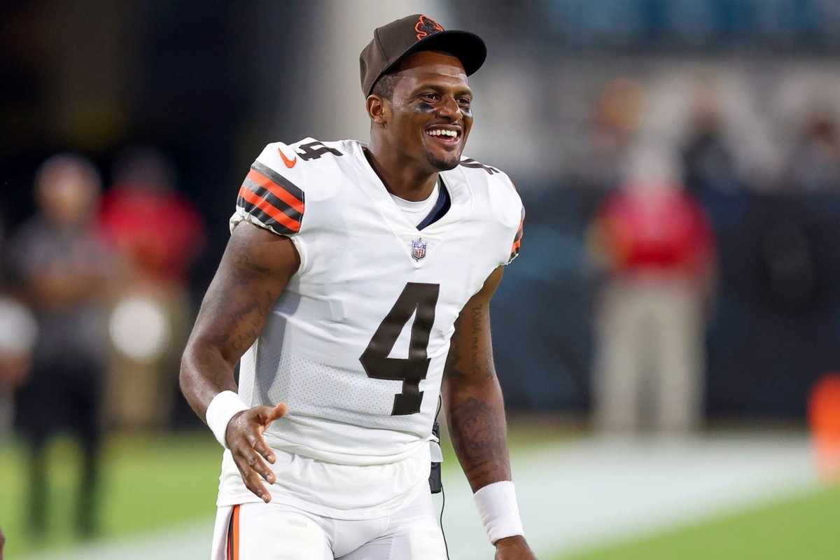 nflrums's tweet photo. #Browns 2023 offense:

QB: Deshaun Watson
RB: Nick Chubb
RB: Jerome Ford
WR: Amari Cooper
WR: Elijah Moore
WR: Donovan Peoples-Jones
WR: Marquise Goodwin
TE: David Njoku
TE: Harrison Bryant https://t.co/CHCCYY3Pj4