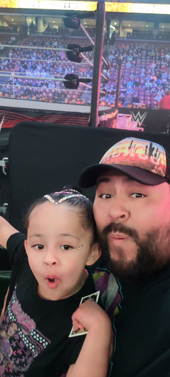 EddyEncinas2's tweet photo. THE Encinas family is here for 10 years of tradition #wweslc 
 @BiancaBelairWWE shes waiting for you https://t.co/RpejCHR9Cc