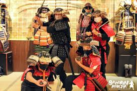 SaltAndReality's tweet photo. Sino yung nagmamagaling na tanga nag sabi women &amp; foreigners are not allowed to wear the samurai armor &amp; VP Leni wearing one was an affront to Japanese tradition? Tanga at bobo ka! Wearing the samurai armor is one of the tourist attractions in Japanese Castles! Bobo Ampota! https://t.co/b5FR5ZS1dX
