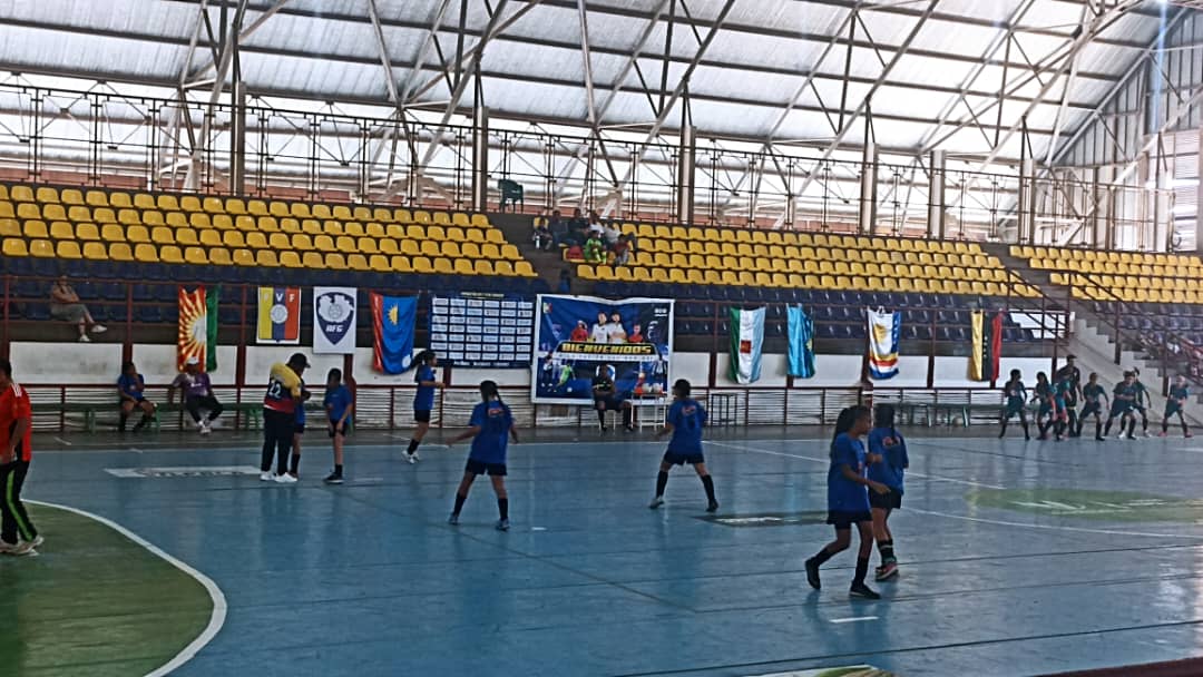 Las Tupamaritas del toco, Campeonas del Estado <a href="/GuaricoMRT2/">X Oficial TUPAMARO GUÁRICO</a>  en el Torneo Estadal Femenino, Categoría Sub 15 en el Municipio <a href="/Infante_MRT/">X OFICIAL MRT INFANTE</a> . 
#ComunaYProducción 
#VenezuelaContraLaCorrupcion 
<a href="/NicolasMaduro/">Nicolás Maduro</a>