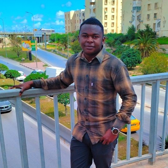 dimbele_n's tweet photo. #NouvellePhotoDeProfil https://t.co/W2KmdB8L71