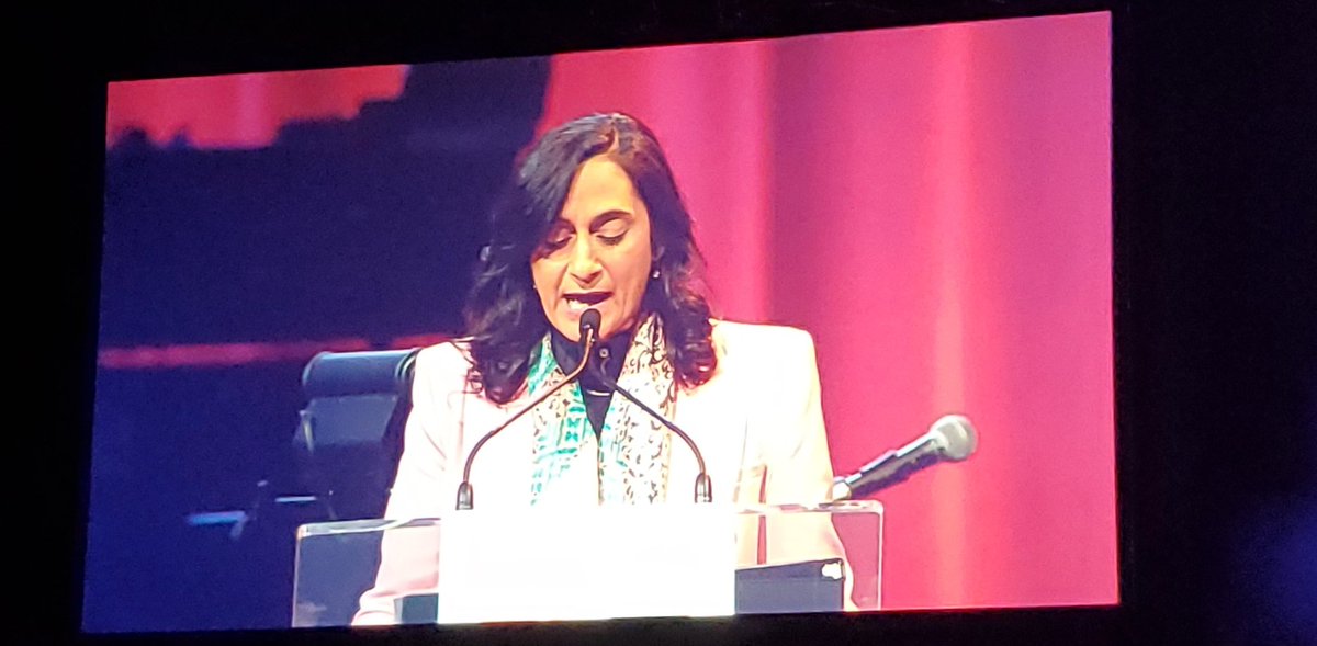kshahrooz's tweet photo. Minister @AnitaAnandMP saying tonight that government of Canada stands shoulder-to-shoulder with Iran's women.
Good. Then list the IRGC as a terror group (exempt the conscripts). https://t.co/NBK3g8eYo4