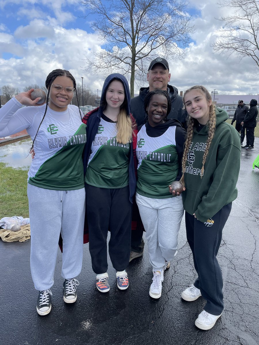 A strong showing from these strong ladies at the John Sanders Invitational: 1st in shot (R. McCray), 2nd in shot (L. Johnson), 2nd in discus (P. Essenmacher), and a monster PR in discus (N. Dyson). <a href="/ECHSAthletics/">Elyria Catholic Athletics</a> @ECHSBarber