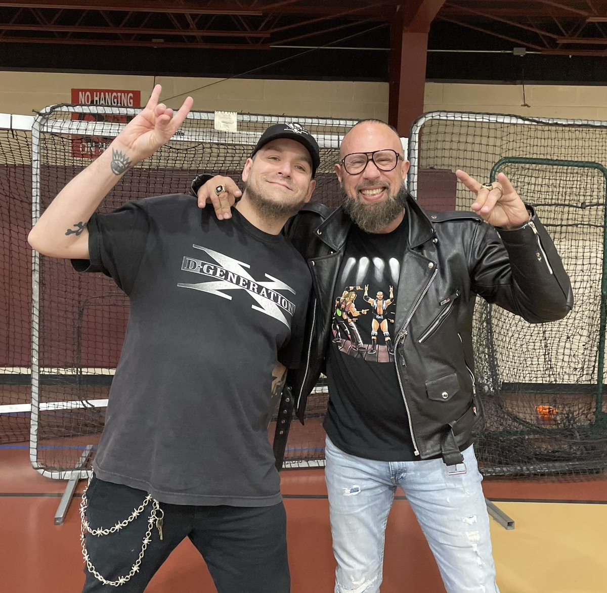 With Sean Waltman at IWC 22. #XPac #Syxx #123Kid #DX #NWO <a href="/TheRealXPac/">Sean Waltman</a> <a href="/IWCwrestling/">IWC Wrestling</a>