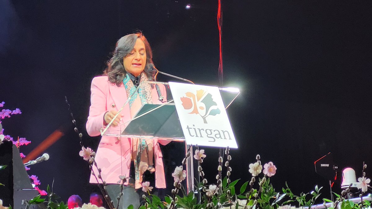 So fired up by <a href="/AnitaAnandMP/">Anita Anand</a> and her passionate, brilliant speech tonight in support of the people of Iran. Women standing with women shoulder to shoulder working for dignity and human rights! Women! Life! Freedom!