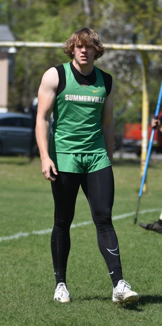 JaidynPenix's tweet photo. Set a PR today throwing Javelin @Greenwave_track everything is starting to come together. Big week coming. @Palmetto_Series April 1st. @SummervilleFB #DevelopedHereSC #2024Athlete https://t.co/F2mKl6IHhu