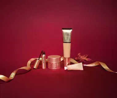 beauxbeautyblog's tweet image. Check out SkinStore @ buff.ly/3VNZKo5 for some outstanding deals to keep glowing! #skincare #bblogger #SkinStorePartner