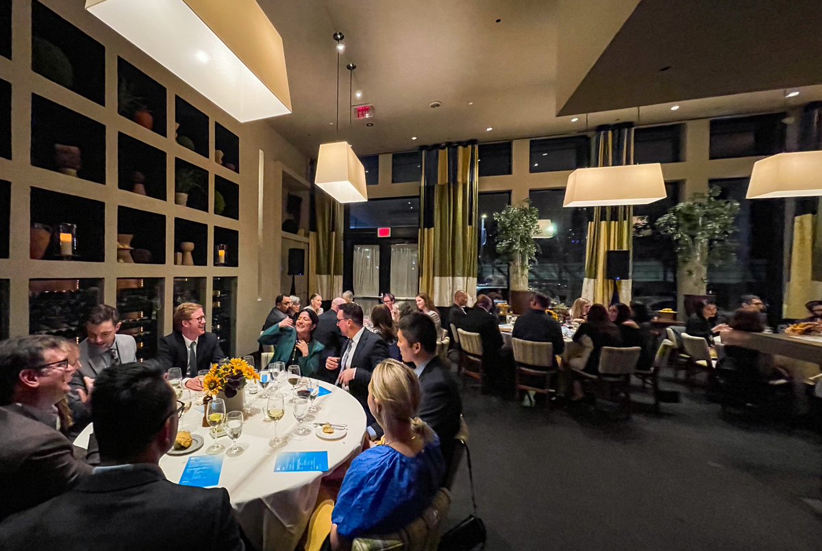 SoCalYuman's tweet image. Society of Surgical Oncology meeting 2023 in Boston. Great to see so many friends and learn about the progress in surgical and immunotherapies for cancer. Also great to see my daughter Danielle in her adopted city. #MoreCuresLessInvasive