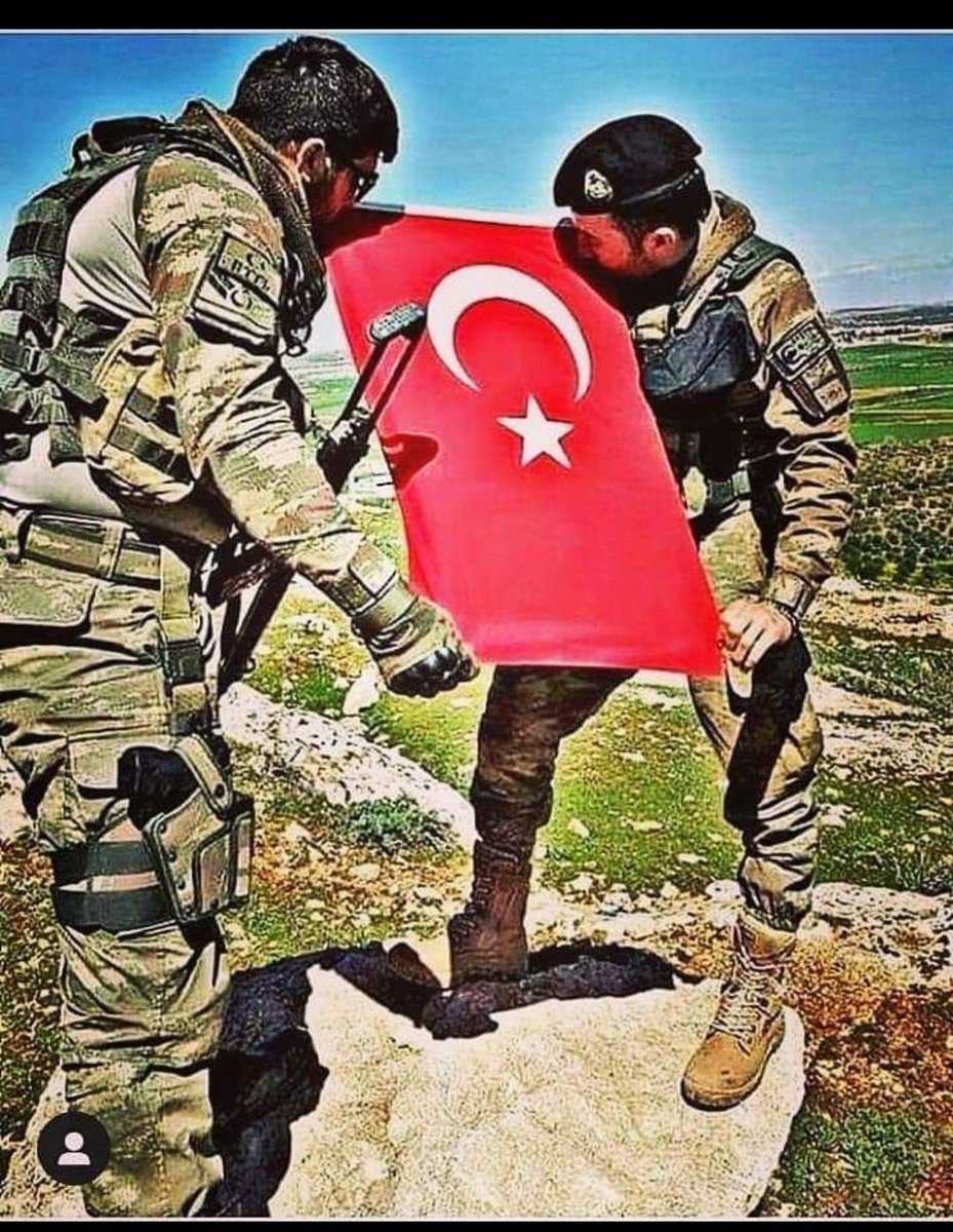 MikailArslan40's tweet photo. Kahraman Uzman Çavuşlarımızın Özlük Hakları inanıyorumki ilerleyen günlerde sonuca ulaşacaktır.

Sınırlarımızda ve Sınır Ötesinde görev yapan Emniyet güçlerimizin Allah Yar ve Yardımcısı olsun. 

Türk Milletinin Duası Sizinle Yiğitler.🇹🇷

@alitilkici38  @_arifsaylam https://t.co/EtfhVFelvT