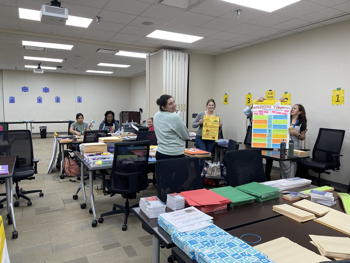rmminjares's tweet photo. Make-N-Takes are Powerful!  Our Two-Way Dual Language teachers are ready for the 4th 9 weeks.  Are you?#DualLanguageRocks @delgadong94 @Aldine_Bil_ESL https://t.co/Sg3ODuNnMa