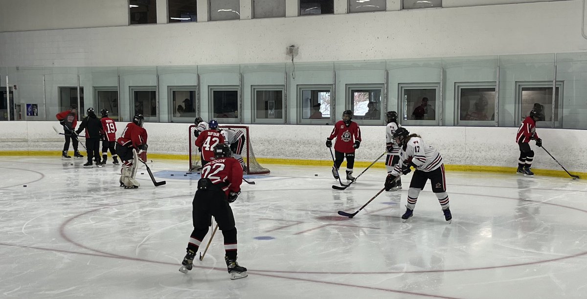 Deaner67's tweet photo. Thank you to the @condorsottawa for a wonderful afternoon of hockey!! An amazing day with some amazing people. @condorsottawa you Rock!! #biggerthanthegame #hockeyisforeveryone @nepeanwildcats @deBriennePascal https://t.co/Lxr9m62js5