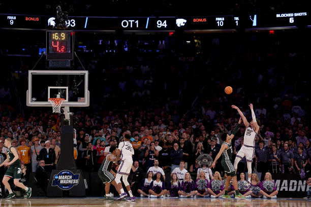 wildcatvictory's tweet image. Thank you @IsmaelMassoud 

I know the ball was in your hand at the end but don't hang your head for a second. Thank you for staying and putting in so much work. We would not have been where we are without you and a ton of us owe you an apology. Run it back next year 👌