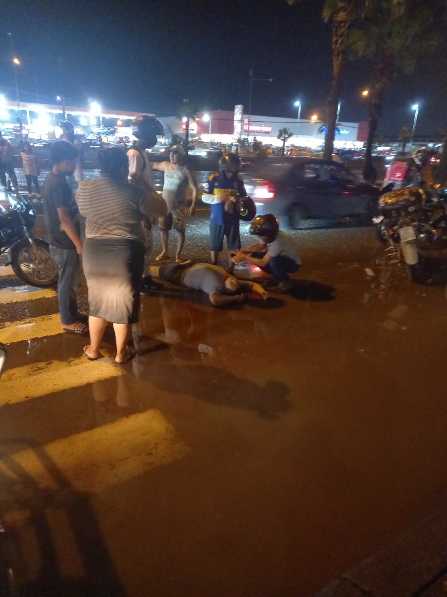 DanielCGomez's tweet photo. Accidente en la Fco de Orellana.
@ATMGuayaquil https://t.co/dbb6tLplqS