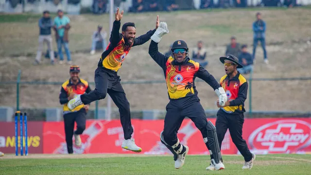 EmergingCricket's tweet photo. ๐จ Qualifier Play-Off Special #ECPod ๐จ
Can Namibia hold on at home with a depleted line-up? Can Jersey and Canada move into League 2? How will USA fare? Will PNG and UAE turn it around?
โฌ https://t.co/umMIWQBLFk
๐ข https://t.co/8WS4HWSs7w
๐ https://t.co/r1p4iE3oCW https://t.co/ItbAnWuUbM