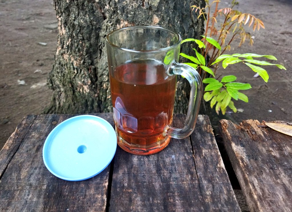 Wes rasah dipekso, ngeteh sek wae mbangane ra kuat poso.