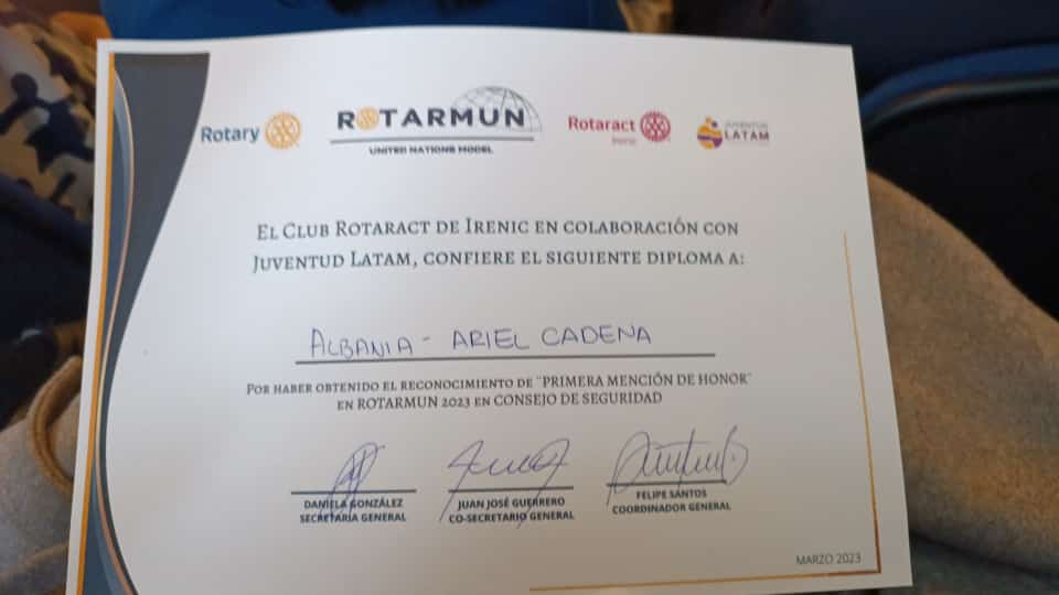 marloncadenaec's tweet photo. En el hemiciclo, salón Nela Martínez de @AsambleaEcuador se desarrolló el evento de instalación del modelo de Naciones Unidas #ROTARMUN 2023 y mi hijo Ariel Cadena obtuvo el reconocimiento del evento. https://t.co/7xcsvL849n