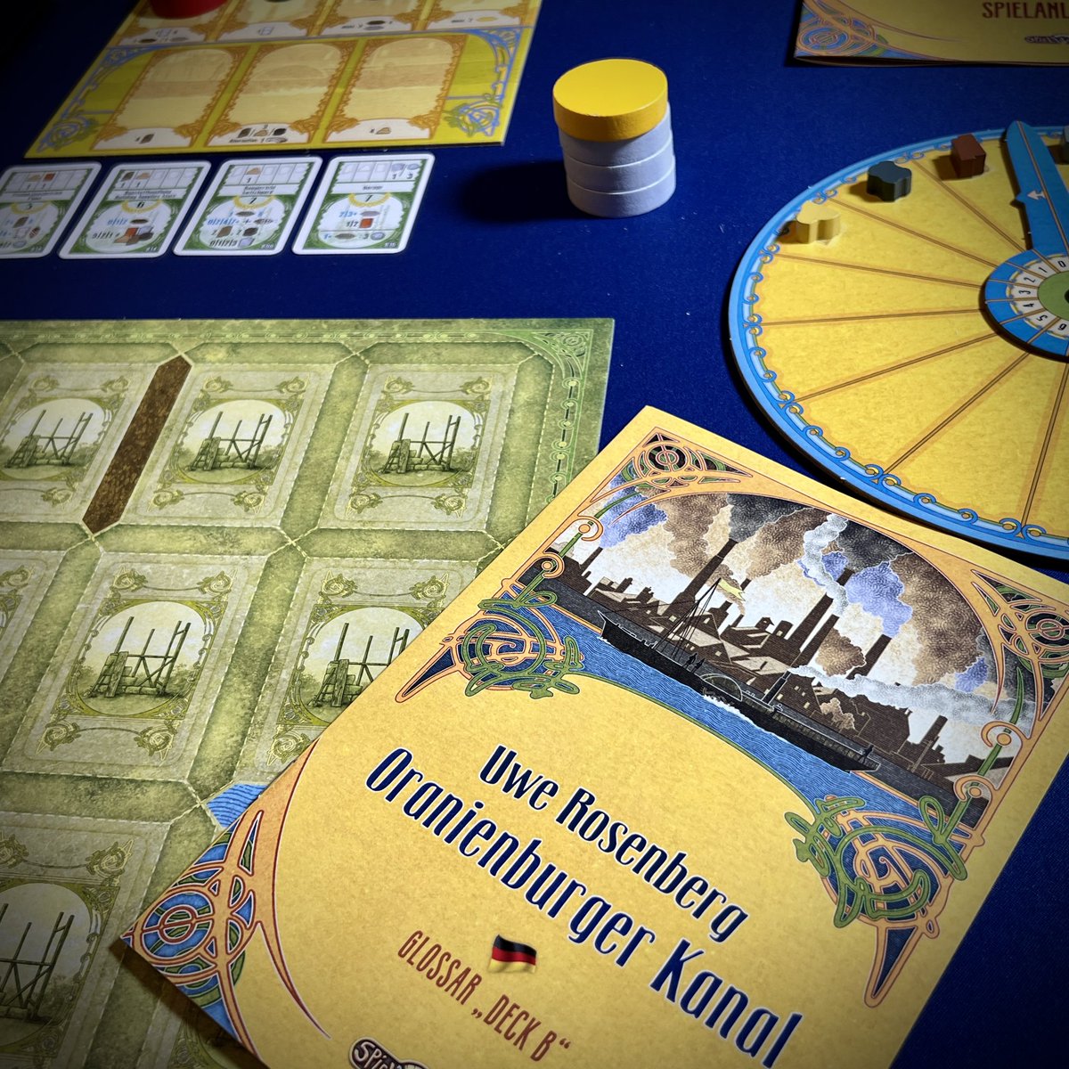 Nach meiner Erst-Manolosierung versuche ich es noch mal. Korrektur der Punkte hätte bei der letzten Partie keinen Einfluss auf die erreichte Bandbreite gehabt. Gewonnen hab ich bisher noch nicht. Jetzt mit Deck B ….