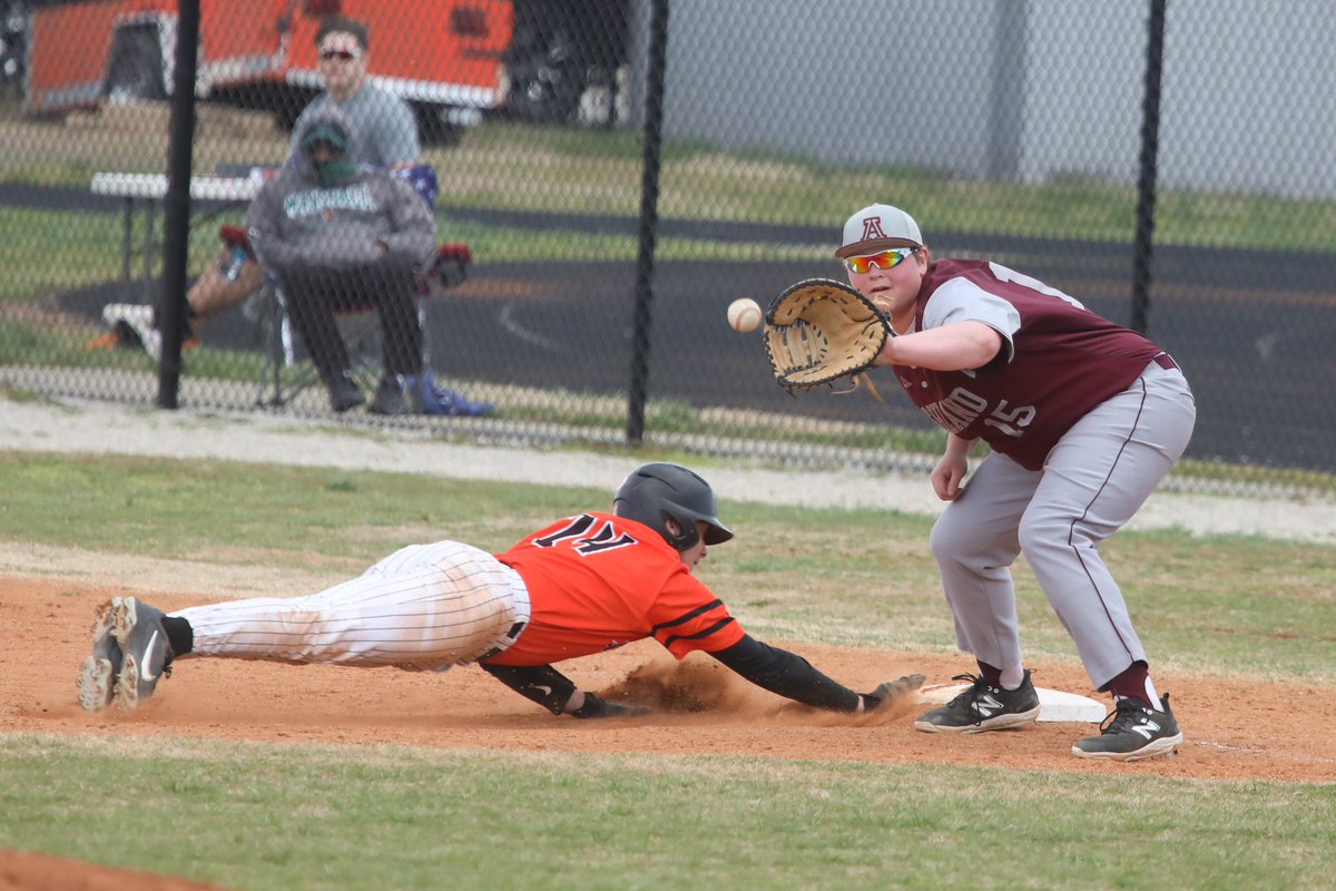 photophly's tweet photo. Saturday Baseball Action - Ashland at Raceland. @Rams__Baseball @BaseballTomcat @RacelandSchools @Blazer_High_Ath @BeaconAshland #baseball #kentucky #16thregion https://t.co/l71TyfrKMw https://t.co/mnwt6UXVzo