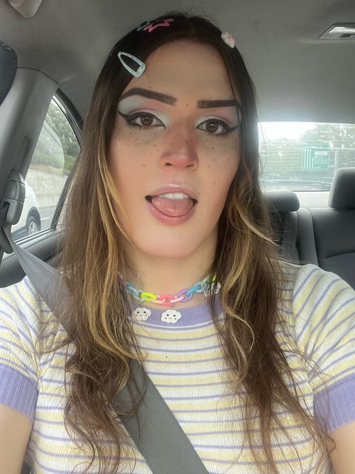 Going to the movies 😌💕💖 https://t.co/lEPmODlxZA