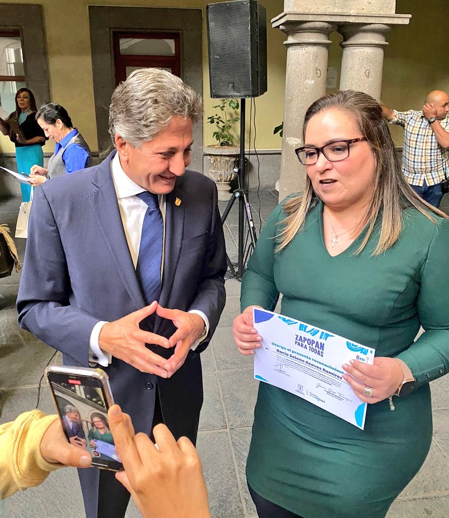 Víctor Saavedra tweet media