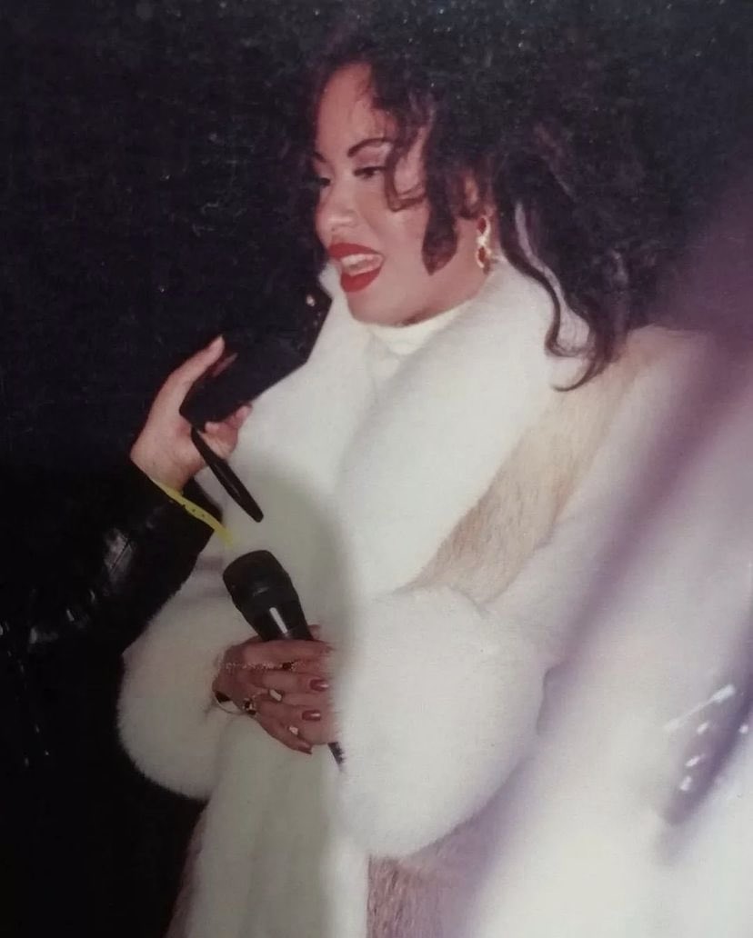 latracalerasqp's tweet photo. THE COAT https://t.co/tz4gORbzT0