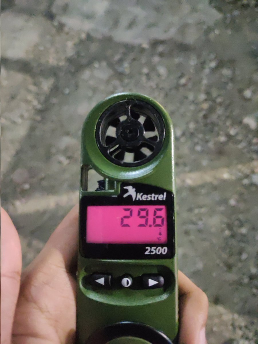 AbainzaRalph's tweet photo. It's just 5:00 AM, but the air temperature here in Las Piñas City is already at 29.6°C. #mainit https://t.co/NaimFS8FlM