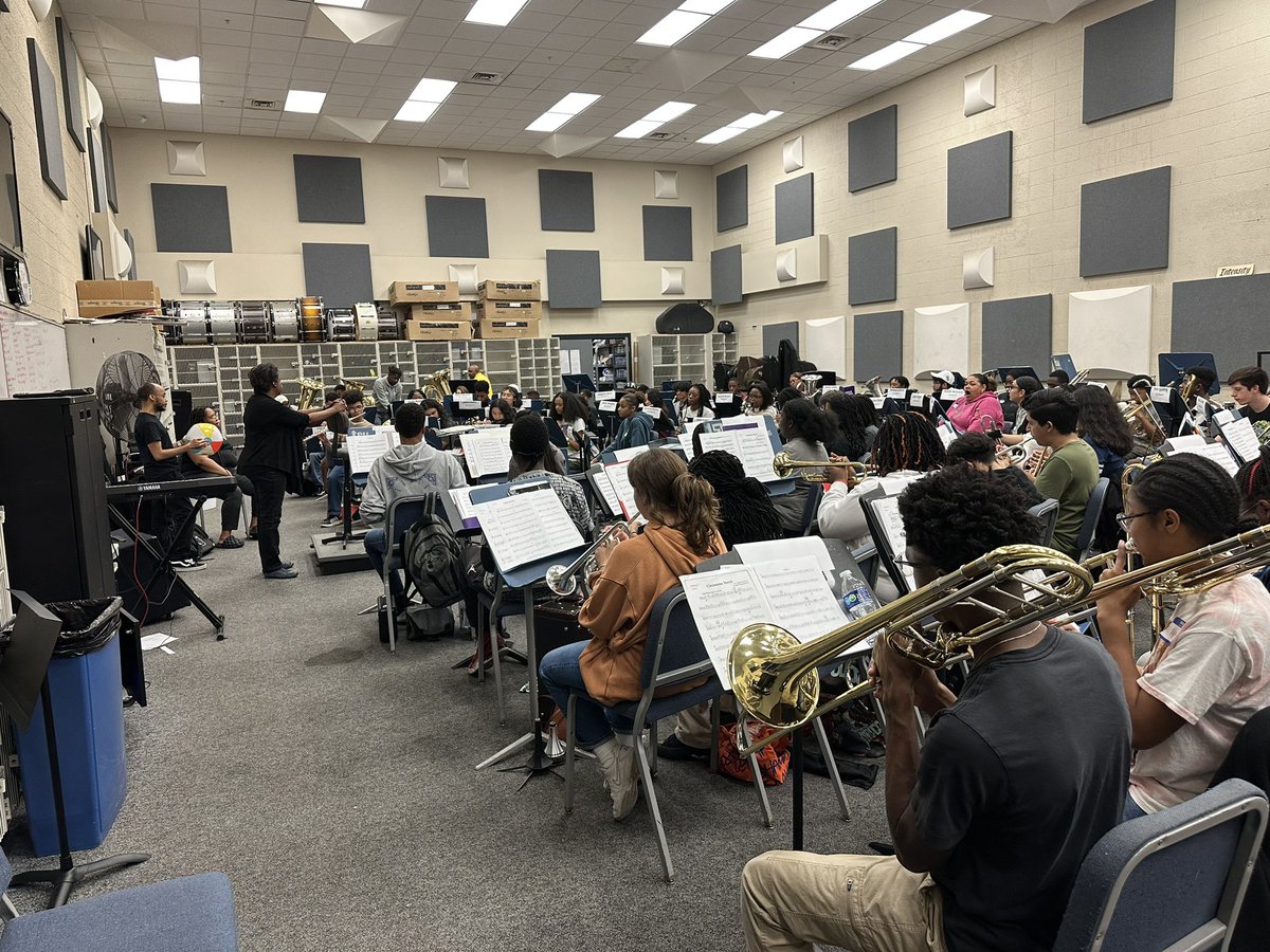NAAWS_Music's tweet photo. Today we are thrilled to host local high school band students for our first Youth Honor Band! If you are free today, feel free to come and support these amazing students. Thank you directors and students for participating in this special event! https://t.co/EaaAOu2Dck