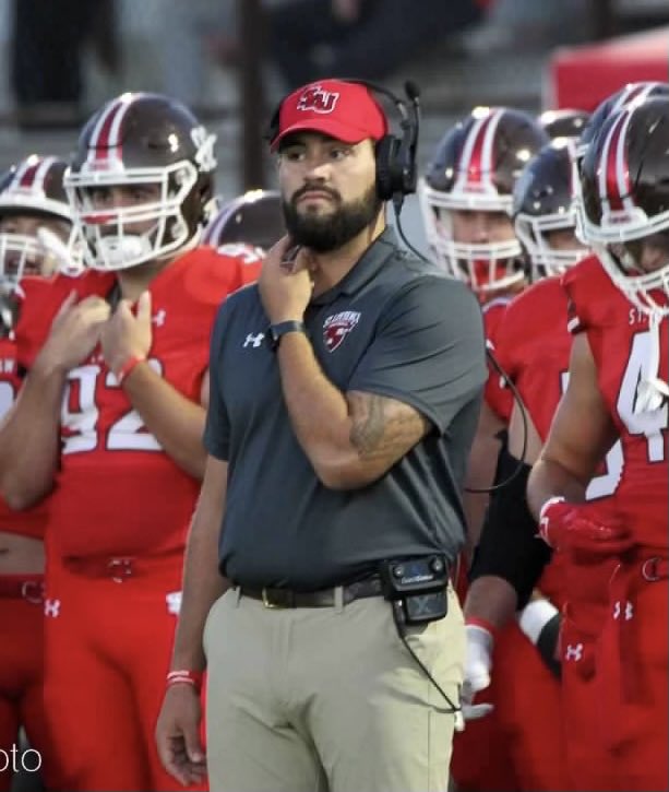 Coach_Phelps11's tweet photo. After an All-American playing career at St. Lawrence University, and a short stint as a volunteer coach, Max Warden ‘17 has been announced as the TE/RB coach at his alma mater.  Go Saints! Congratulations Max!   ⁦@SarumAthletics⁩ ⁦@SLU_Football⁩ https://t.co/EgGQJSsISt