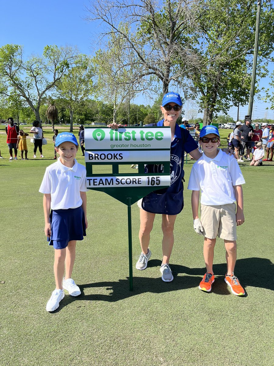 These two did an awesome job representing Deerwood at The Champions Challenge!  Thanks @TheFirstTee for another wonderful event and ordering the great weather. <a href="/HWagnerHumblePE/">Helen Wagner</a> <a href="/HumbleISD_DWE/">Deerwood Elementary</a> #HumbleISDJoy
