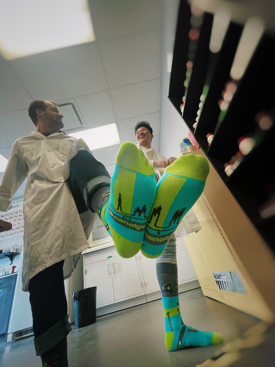Nanalysis's tweet photo. Our newest limited edition #NMRsocks have a spectra on the bottom! Letβs see if you can line them up the proper wayπ Make sure to follow and mention us on your socials to get a pair for yourself!
#ACSSpring2023 #ChemEd #scied #labshenanigans #NMRchat #benchtopNMR #nanalysis https://t.co/D01x9KT6Y3