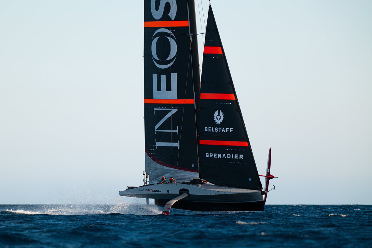 AinslieBen's tweet photo. Great to be back on on T6!
🎩 off the team 🤜🤛
#TestBoat #AmericasCup https://t.co/TrRHLdII8V