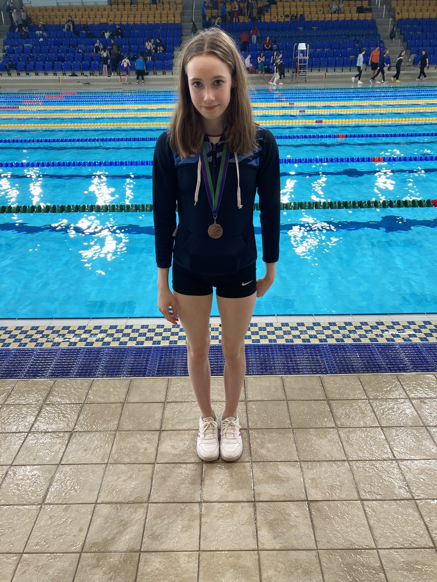 Billygpi's tweet photo. Long overdue but Emma finally got under 30 seconds for her 50m freestyle! Good to finally get that monkey off her back! Earned herself a 3rd place for her efforts. https://t.co/5znUXLK5Tc