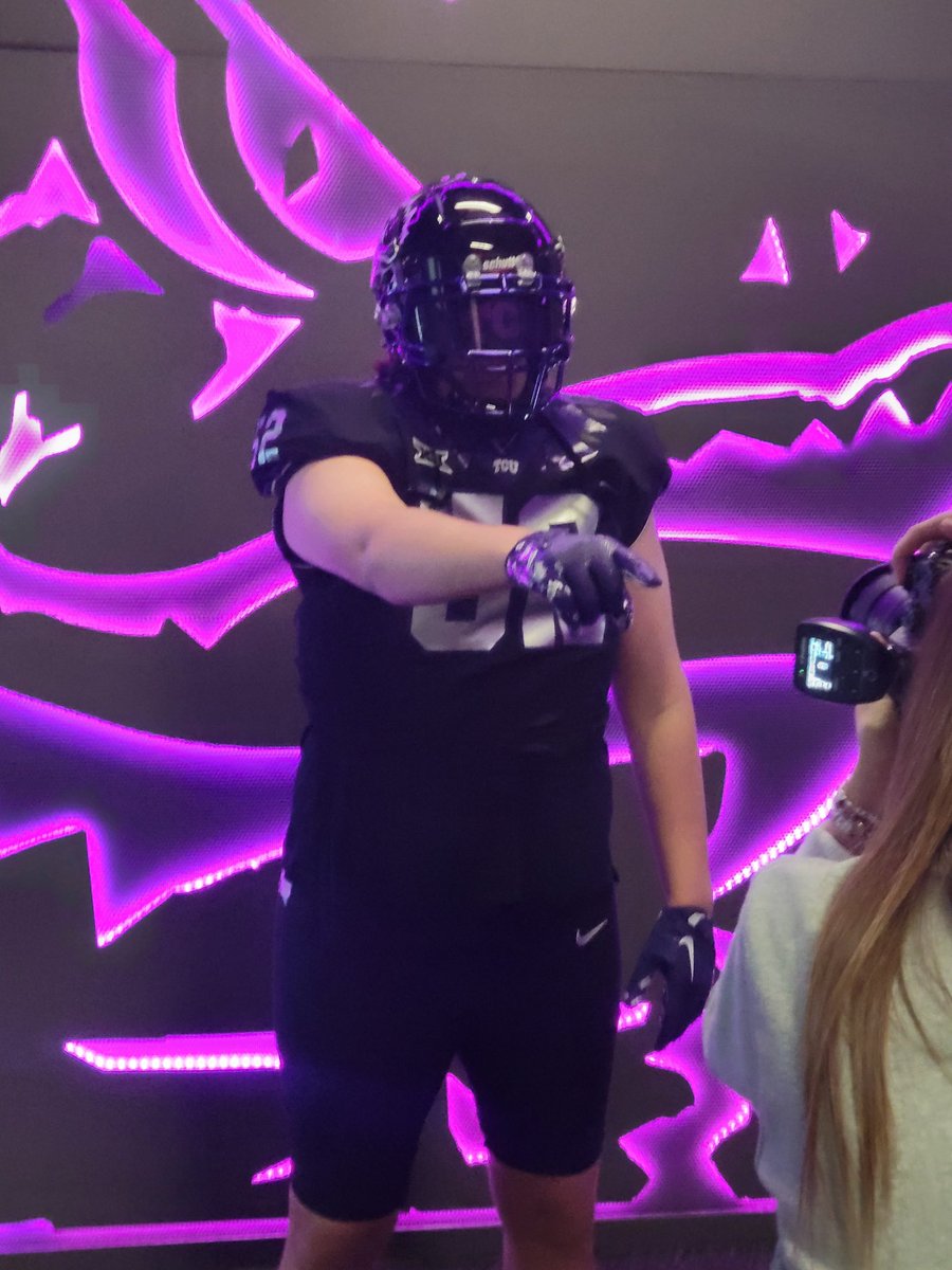 JacobMcRae72's tweet photo. Had  a great time @TCUFootball spring practice. With @ColterAlberding and @DamaniMaxson . Great hospitality great coaches and great facilities. @CoachRickerOL @CoachSonnyDykes @coach_granville @LarryWMcrae https://t.co/A1pp7QmRW3