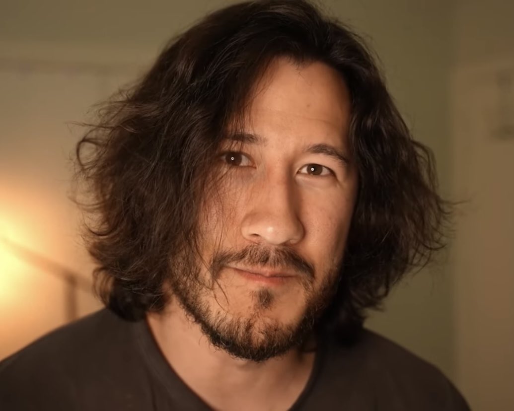macheteplier's tweet photo. you’re tryna tell me this man is markiplier https://t.co/BCNyG4BM2f