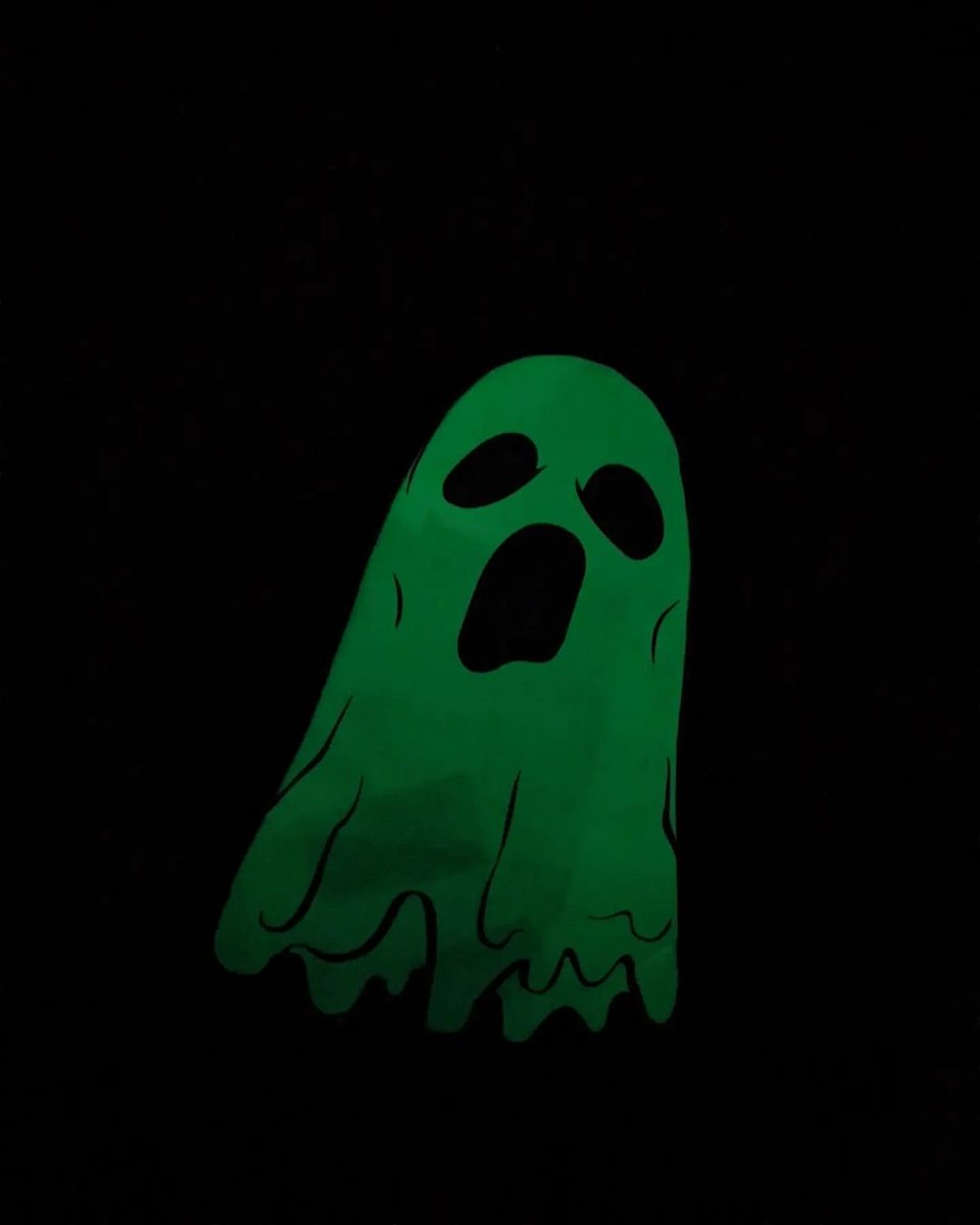 VampireFreaks's tweet photo. I ain't afraid of no ghost - especially not one this cute! 

@kaylaspeaksnow is not afraid of no ghost either since she adopted our Ghostie Glow In The Dark Backpack into her home! 

#VampireFreaks #GhostieBackpack #GlowInTheDarkBag #GlowInTheDark #GhostBackpack #Spooky https://t.co/hsoB0xjAA1