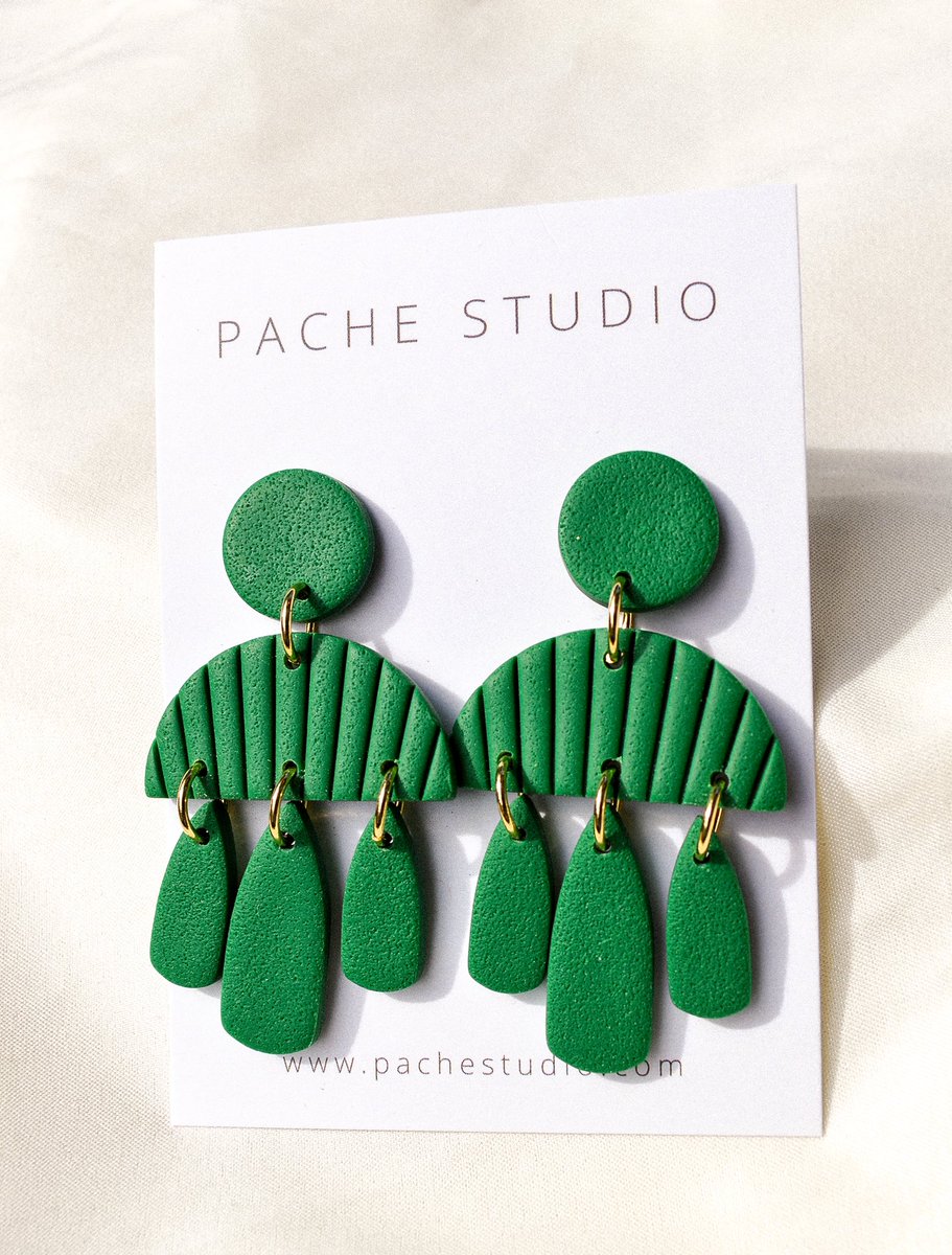 thecityofjules's tweet photo. Unique and lightweight ✨ Shop my handmade earrings:
https://t.co/r8aXYPVGlH https://t.co/CZ7Elrg4Z3
