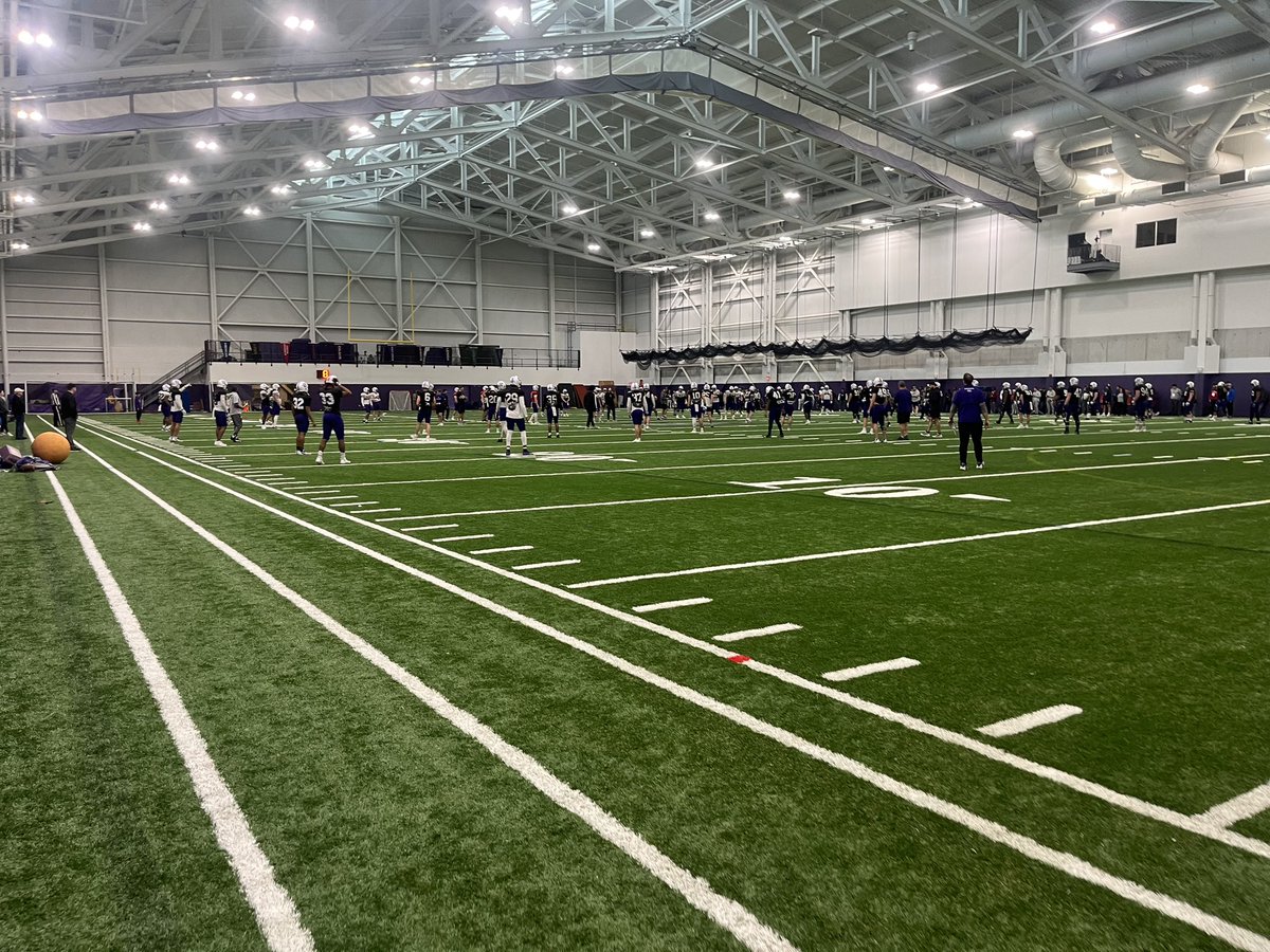 MattBott5's tweet photo. Had a great day @HCrossFB. Thank you @CoachScottJames @Sealethedeal__ https://t.co/AqSHUneaeO