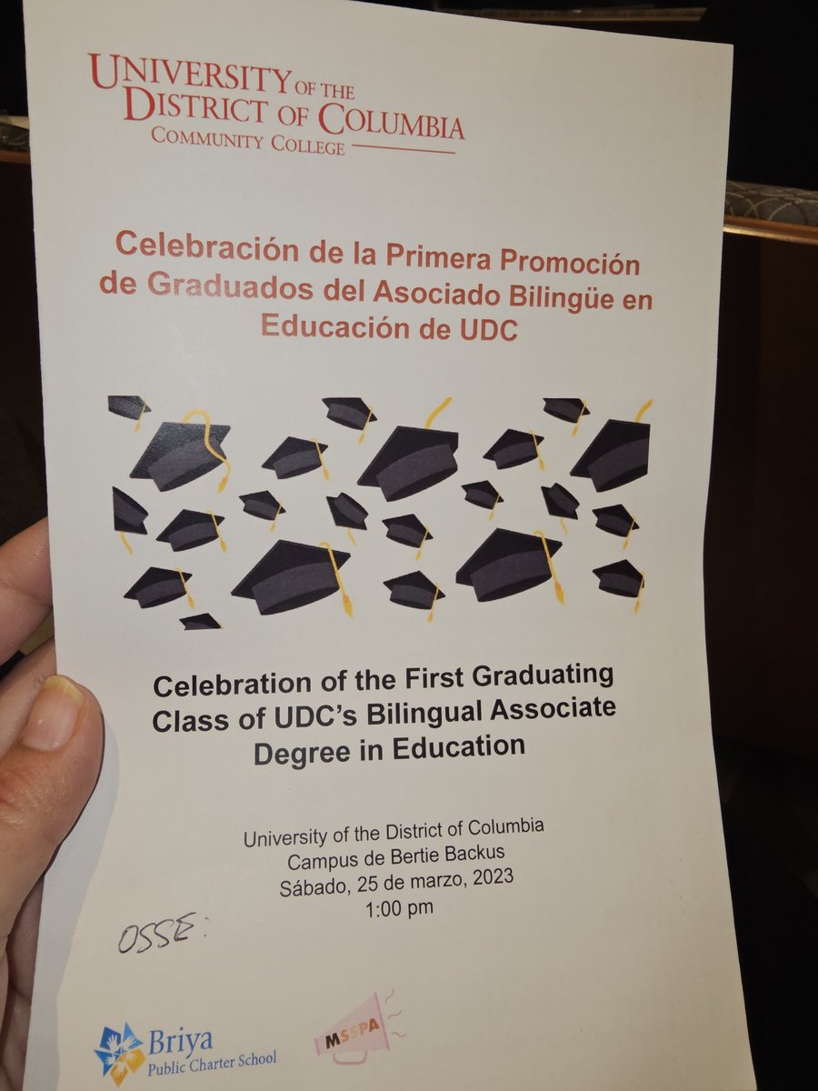 jackiereyesdc's tweet photo. On behalf of @MayorBowser , I was honored to celebrate the first graduating class of @udc_edu ’s Bilingual AA Program. @OSSEDC
#devalues https://t.co/zGloPtMSNY
