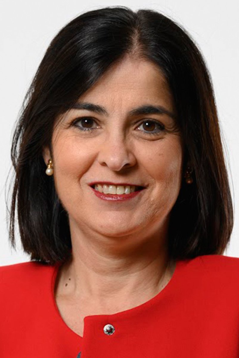urteagaGC's tweet photo. 2 NUEVAS DIMISIONES DEL PSOE 

Carolina Darías, ministra de sanidad.

Reyes Maroto, ministra de industria, comercio y turismo.

Dimiten este mismo lunes, aparecían en los audios de la trama del Tito Berni, van saliendo más nombres del bombo. https://t.co/scBhSWy7hv