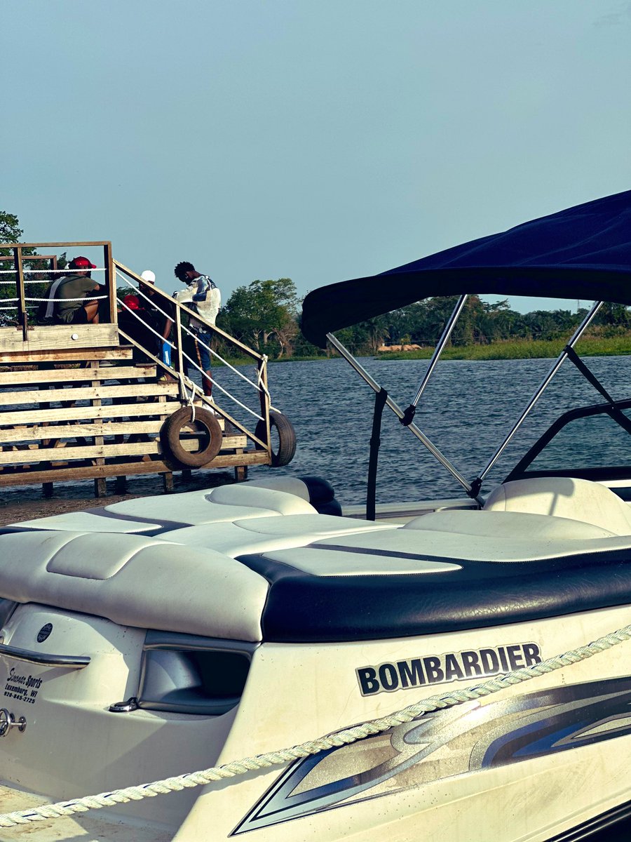 FrankDoe101's tweet photo. #YenkoAkosombo this Easter with @GhanaAkwantuo X @LakeClubGh
Letβs get out of Accra and live life on the lake π
#YourCarGuy ππΊπ½ https://t.co/px40PLj7AB